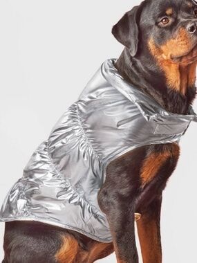 Boots & Barkley Dog Size Large Puffer Vest Metallic Silver Fleece Lining 80 LBS